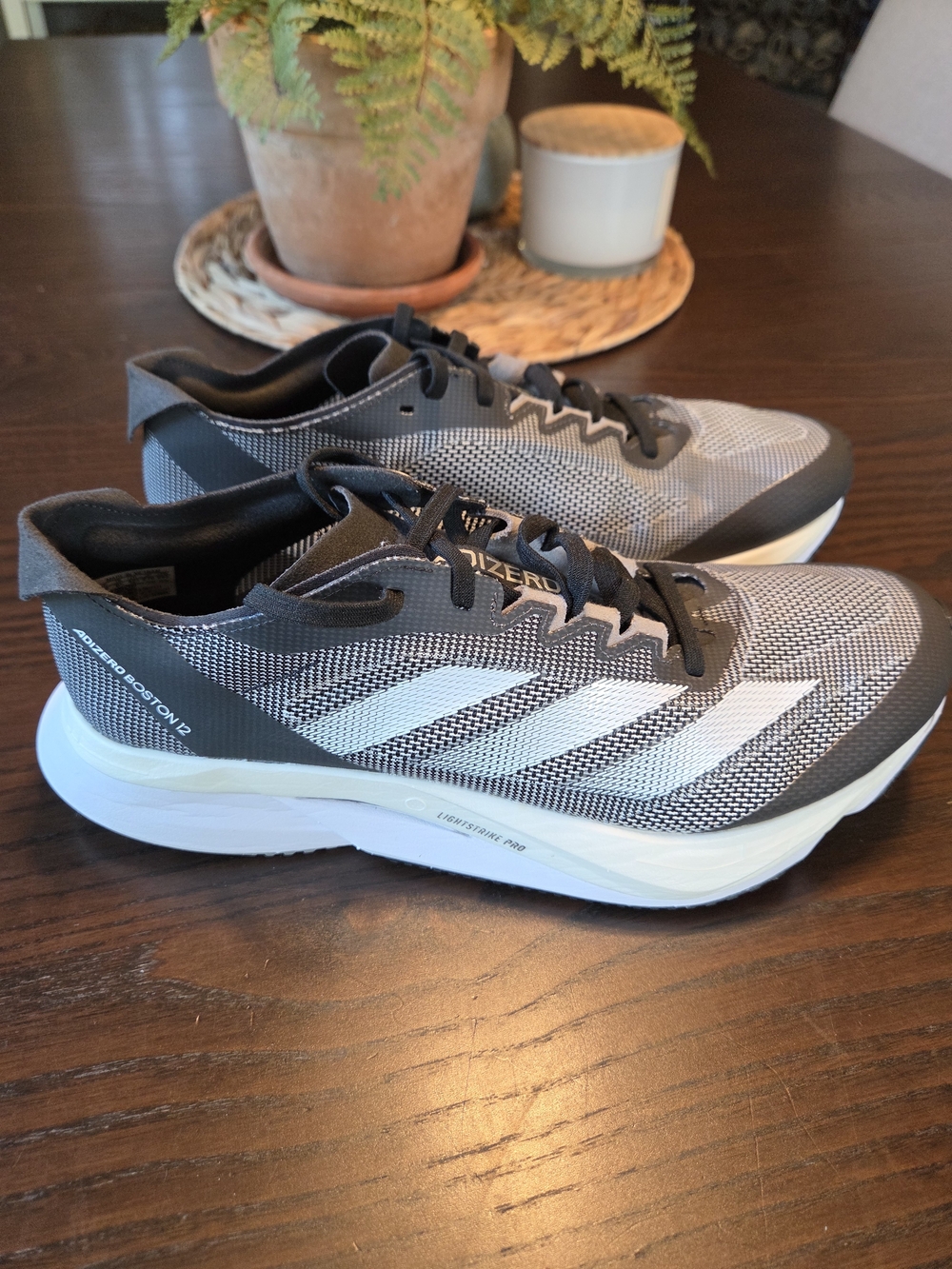 Adidas Adizero Boston 12 Running Shoes Black White Size 10 Like New Trainer